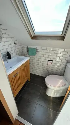 Salle de bains dans l'établissement Escapade Rouennaise Séjour Confortable Rouen