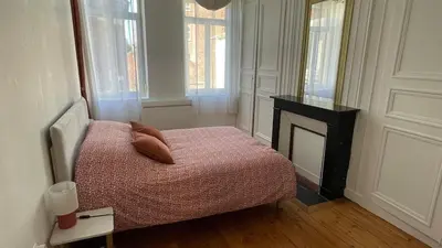 Un ou plusieurs lits dans un hébergement de l'établissement L'Alexandrine, Cozy cocoon in downtown Amiens