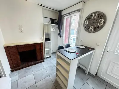 Cuisine ou kitchenette dans l'établissement Studio fonctionnel à Amiens