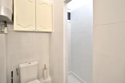 Salle de bains dans l'établissement Le Cosy Chic - Avec jardin et parking