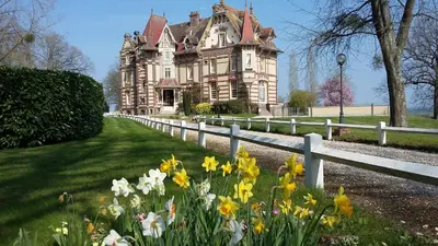 Jardin de l'établissement Château de la Râpée Hôtel restaurant