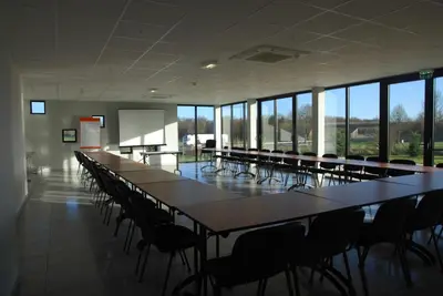 Espace de conférence ou salle de réunion dans l'établissement Kyriad Evreux - Netreville