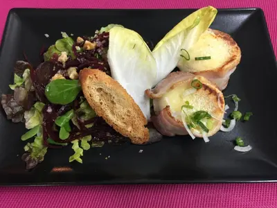 Nourriture dans l'hôtel ou à proximité
