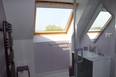 Salle de bains dans l'établissement Chambre D'hotes Le Clos Fleuri