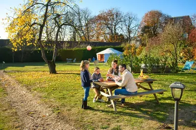 Clients de l'établissement Le Village des Templiers