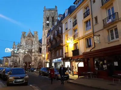Plan de l'établissement LE KALEHO, Grand Duplex au coeur de Dieppe - NETFLIX