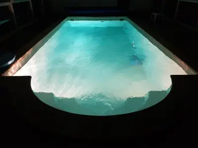 Piscine de l'établissement Ambition Zen Presles ou située à proximité