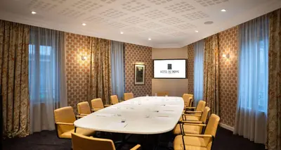 Espace de conférence ou salle de réunion dans l'établissement Best Western Plus Hotel de Dieppe 1880