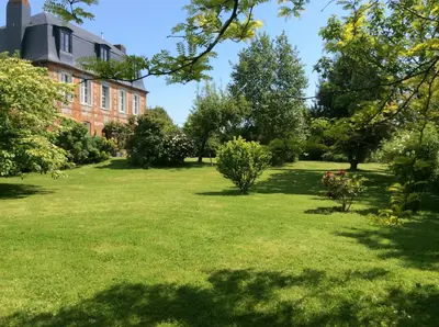 Jardin de l'établissement Manoir de La Muette
