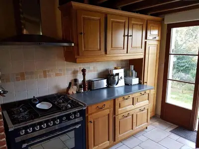 Cuisine ou kitchenette dans l'établissement Le Moulin Aux Moines