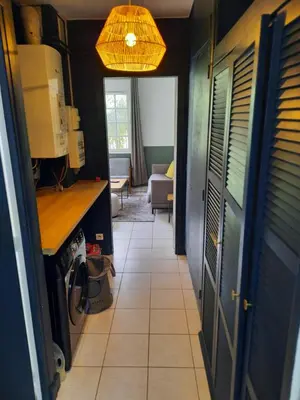Cuisine ou kitchenette dans l'établissement Magnolia Cottage
