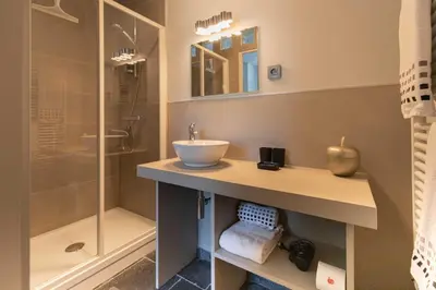 Salle de bains dans l'établissement La Pomme Pétillante