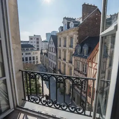 charming city center flat