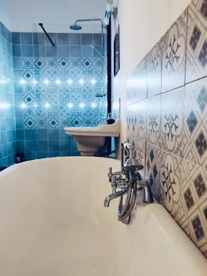 Salle de bains dans l'établissement Le 3 fuscien