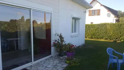 Jardin de l'établissement La Maison des Oiseaux