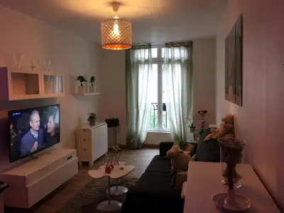 Télévision ou salle de divertissement dans l'établissement Dieppe centre historique proche château et plage