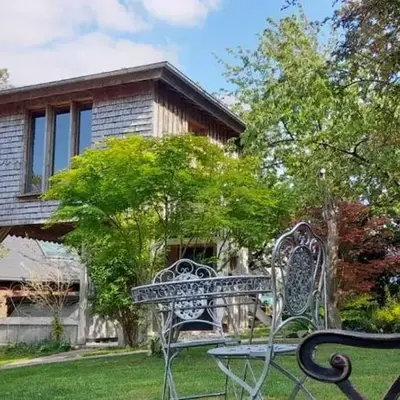 Au Refuge Des 3 Ours - Chambres d'hôtes et cabanes