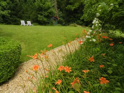 Jardin de l'établissement Manoir des Cavaliers - BnB