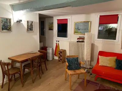 Coin salon dans l'établissement le 4B - Le Vintage