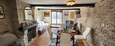 Coin salon dans l'établissement Dieppe Quai Henri IV