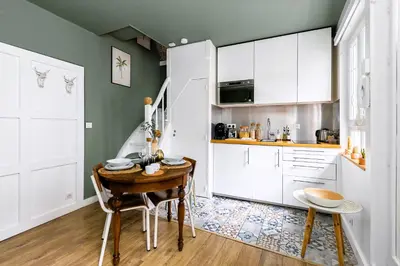 Cuisine ou kitchenette dans l'établissement La Souche