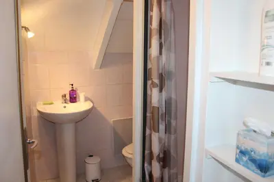 Salle de bains dans l'établissement Ma petite Neuvillaise