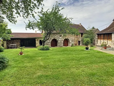 Jardin de l'établissement Trois logements indépendant au Grande Vigne