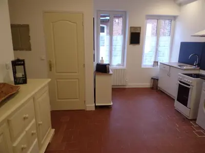Cuisine ou kitchenette dans l'établissement les glycines
