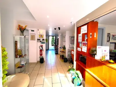 Cuisine ou kitchenette dans l'établissement Hôtel du Fort