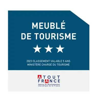 Certificat, récompense, panneau ou autre document affiché dans l'établissement Appartement Quai Ouest, vue entrée port, Stationnement gratuit, Lits faits pour votre arrivée, serviettes de toilettes fournies
