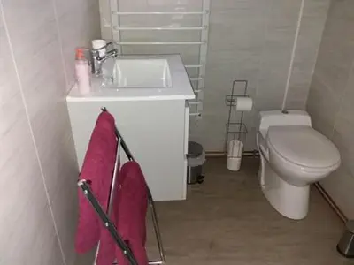 Salle de bains dans l'établissement Petit Chalet Chez Marcelline