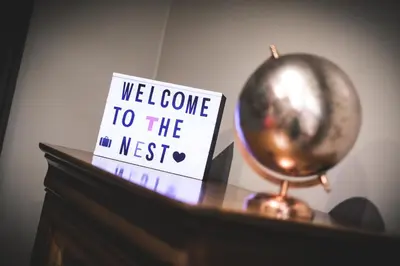 Certificat, récompense, panneau ou autre document affiché dans l'établissement The Nest