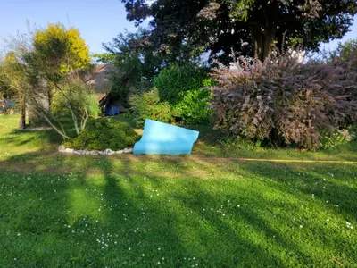 Jardin de l'établissement Gite Dans Parc De Sculptures - Gîte 