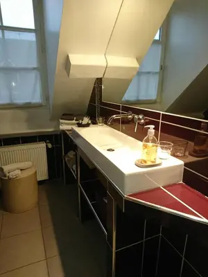 Salle de bains dans l'établissement Côté Jardin - Chambres d'hôtes