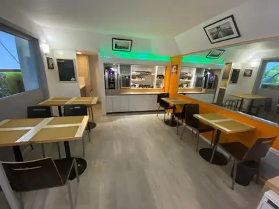 Restaurant ou autre lieu de restauration dans l'établissement Class'Eco Chambly