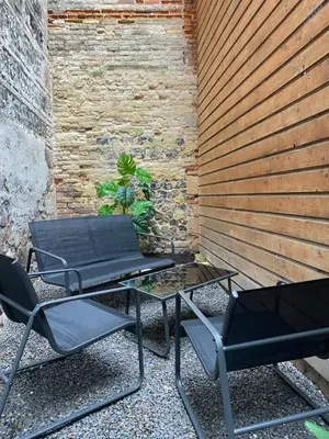 Plan de l'établissement Avec JARDINET sans vis à vis Plein centre ville au RDC 350m de la plage