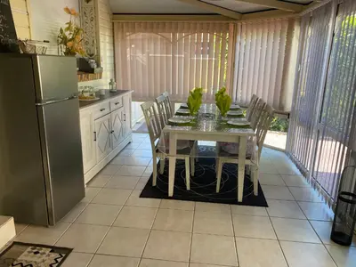 Cuisine ou kitchenette dans l'établissement Gite au bord du Lac