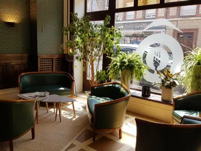 Coin salon dans l'établissement Come Inn