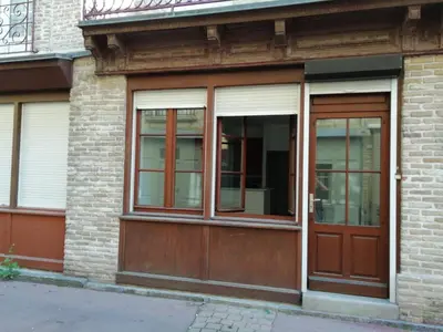 Façade ou entrée de l'établissement appartement de la place