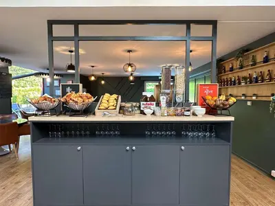 Nourriture dans l'hôtel ou à proximité