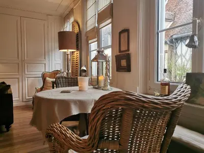 Coin salon dans l'établissement Appartement type parisien 75m²