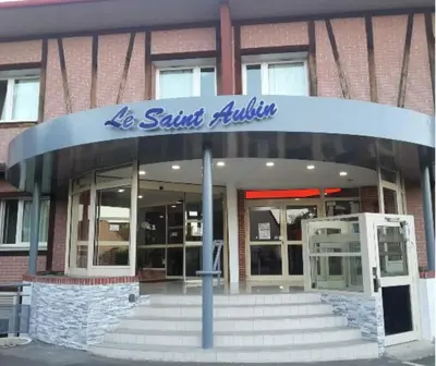 Façade ou entrée de l'établissement Hotel Le Saint Aubin