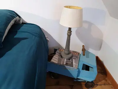 Coin salon dans l'établissement LA PETITE MAISON