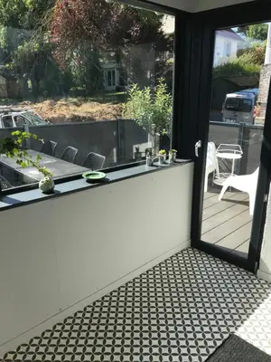Balcon ou terrasse dans l'établissement La Vague - Accès Piscine