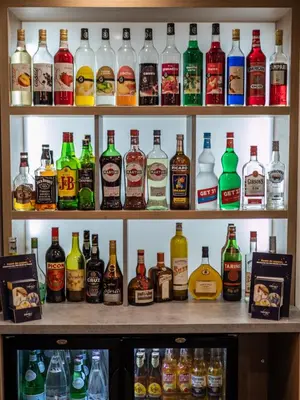Boissons dans l'établissement Contact Hotel Bleu France Eragny Cergy