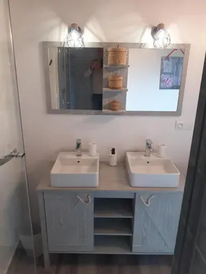Salle de bains dans l'établissement Gîte de la Ferme de la Côte