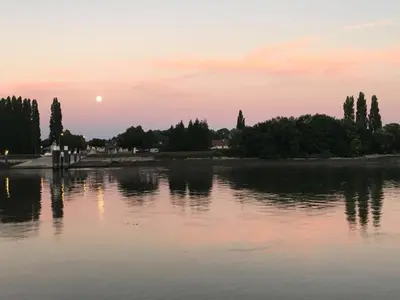 Vue sur la rivière ou le fleuve situé(e) à proximité de l'appartement