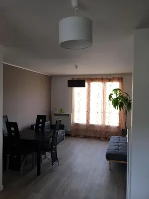Plan de l'établissement APPARTEMENT Deux chambres Salon Parking Rouen Kindarena