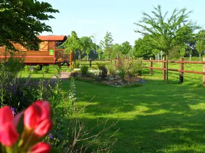 Jardin de l'établissement La Roulotte du Verger