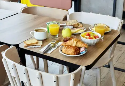 Nourriture dans l'hôtel ou à proximité